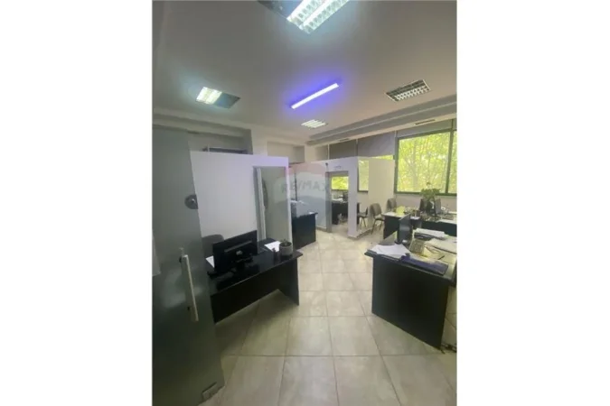 Tirane, shitet apartament 1+1+Ballkon Kati 2, 44 m² 139.000 € (21-Dhjetori)