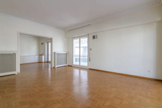 Tirane, jepet me qera zyre Kati 7, 95 m² 1.150 € (blloku)