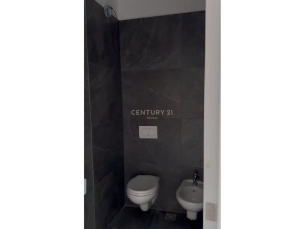 Tirane, shes apartament 2+1+Aneks+Ballkon Kati 6, 106 m² 170.321 € (BULEVARDI I RI)
