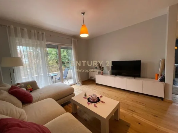 Tirane, jepet me qera apartament 1+1+Aneks+Ballkon Kati 1, 75 m² 750 € (REZIDENCEN "SUNRISE")
