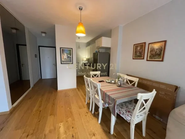 Tirane, jepet me qera apartament 1+1+Aneks+Ballkon Kati 1, 75 m² 750 € (REZIDENCEN "SUNRISE")