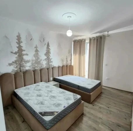 Tirane, jepet me qera apartament 2+1+Ballkon Kati 6, 93 m² 700 € (Fiori di Bosco)