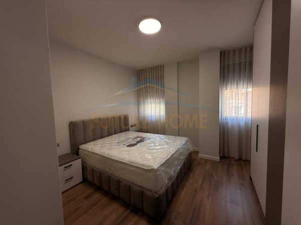 Tirane, jepet me qera apartament 2+1+Ballkon Kati 2, 88 m² 1.100 € (Rruga e Elbasanit)