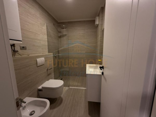 Tirane, jepet me qera apartament 2+1+Ballkon Kati 2, 88 m² 1.100 € (Rruga e Elbasanit)