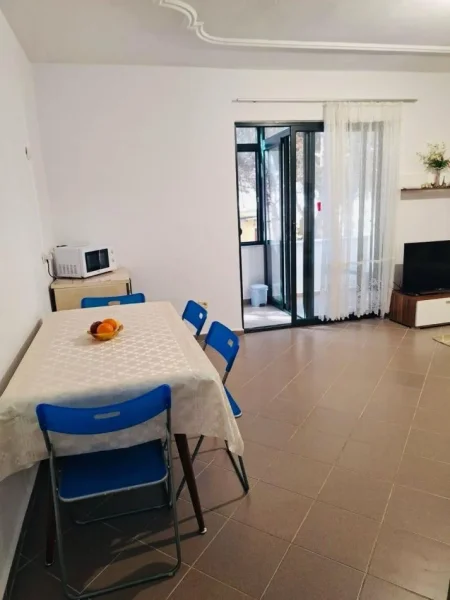 Golem, shes apartament 1+1 Kati 2, 64 m² 85.000 € (Rruga Skënderbej)