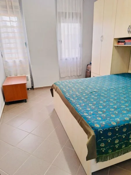 Golem, shes apartament 1+1 Kati 2, 64 m² 85.000 € (Rruga Skënderbej)