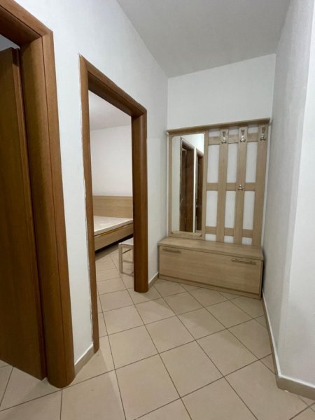 Tirane, jepet me qera apartament 1+1 Kati 9, 60 m² 300 € (Rruga Thoma Goxhaj Misto Mame)