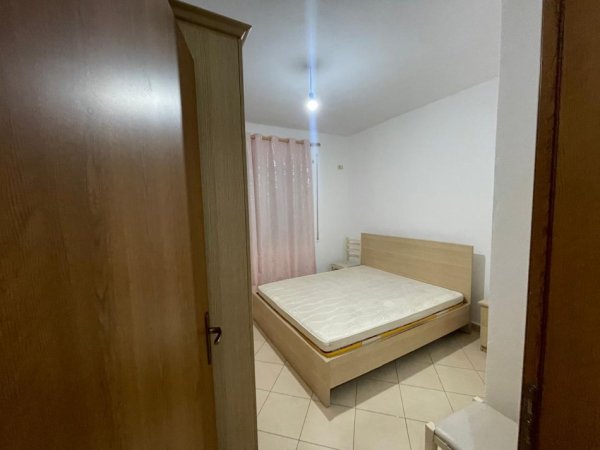 Tirane, jepet me qera apartament 1+1 Kati 9, 60 m² 300 € (Rruga Thoma Goxhaj Misto Mame)