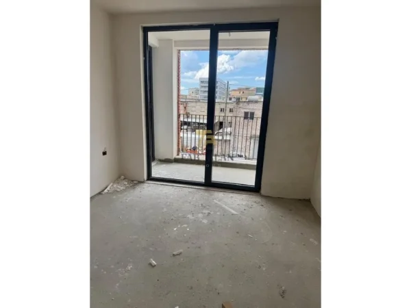 Tirane, shitet apartament 2+1+2 Kati 6, 105 m² 167.200 € (Siri Kodra)