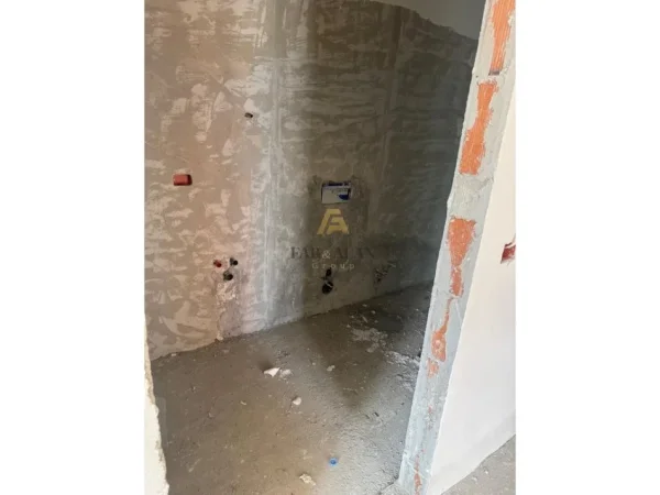 Tirane, shitet apartament 2+1+2 Kati 7, 95 m² 152.500 € (Siri Kodra)