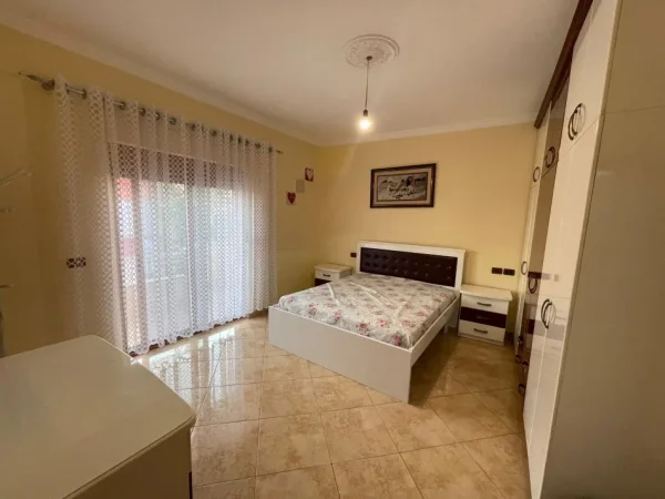 Tirane, jepet me qera shtepi 2+1 Kati 3, 136 m² 400 € (Jepet me Qera Super Shtepia 2+1 ne Fresk)