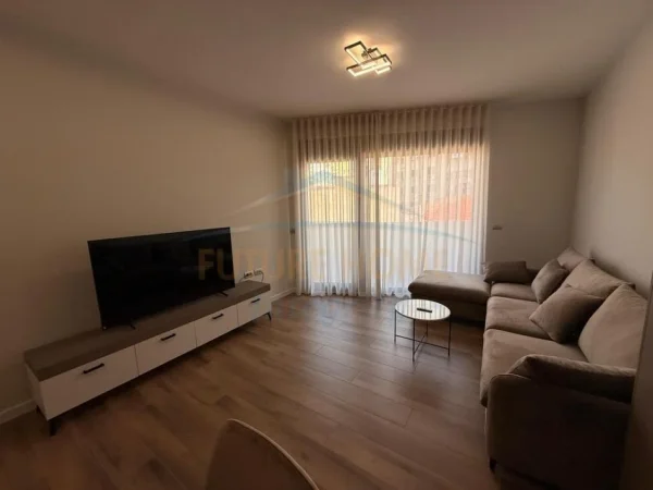 Qera, Apartament 2+1+2+Post Parkimi, Rruga e Elbasanit, Tiranë.