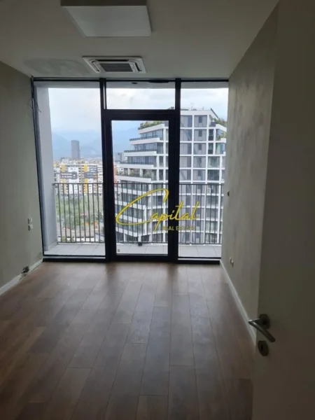 Tirane, jepet me qera zyre Kati 10, 140 m² 1.600 € (KOMPLEKSI LAKE VIEW)