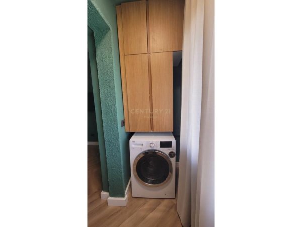 Tirane, jepet me qera apartament 1+1+Aneks+Ballkon Kati 4, 48 m² 650 € (9-KATSHET)
