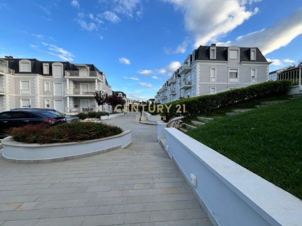Tirane, jepet me qera apartament 3+1+Aneks+Ballkon Kati 2, 113 m² 1.600 € (JOY RESIDENCE)