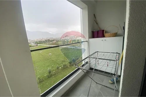 Tirane, jepet me qera apartament 1+1 , 65 m² 550 € (Jordan Misja)