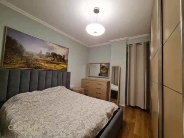 Tirane, jepet me qera apartament 1+1+Aneks+Ballkon Kati 2, 75 m² 700 € (Sunrise Resodence, TEG)