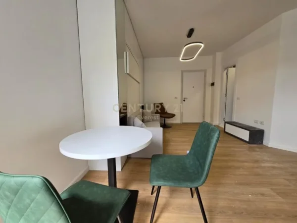 Tirane, shes garsonier , 48 m² 82.000 € (Komuna e Parisit)