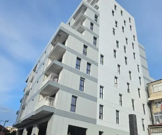 Tirane, shitet apartament 1+1+Ballkon Kati 4, 75 m² 167.500 € (Xhamlliku)