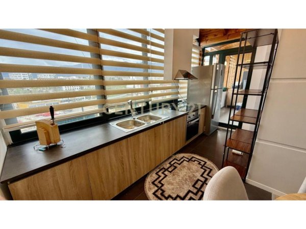 Tirane, jepet me qera apartament 2+1+Aneks+Ballkon Kati 6, 100 m² 1.000 € (Rruga e Elbasanit)