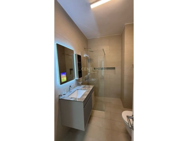 Tirane, jepet me qera apartament 2+1+Aneks+Ballkon Kati 6, 100 m² 1.000 € (Rruga e Elbasanit)