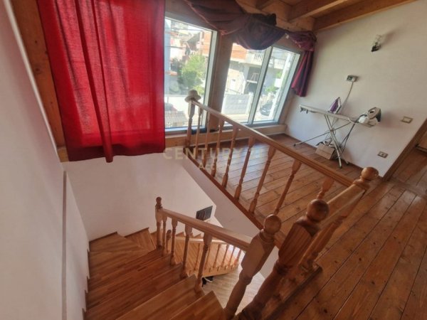 Tirane, jepet me qera Vile 2 Katshe Kati 2, 500 m² 1.500 € (Don Bosko)