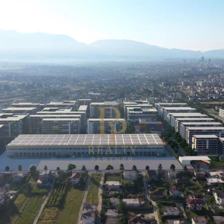 Tirane, shitet apartament 1+1+Ballkon Kati 3, 61 m² 65.000 € (Univers City QTU)