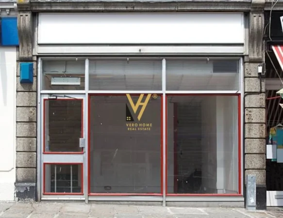 Vlore, shitet dyqan Kati 0, 40 m² 45.000 € (VLORE)