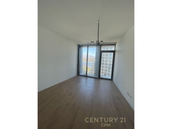 Tirane, jepet me qera apartament 2+1+Aneks+Ballkon Kati 7, 101 m² 1.500 € (Lake View)