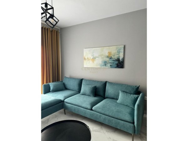 Tirane, jepet me qera apartament 1+1+Aneks+Ballkon Kati 2, 73 m² 650 € (TRIO TOWER, DON BOSKO)