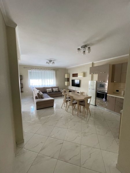 Fresku, Tirane, jepet me qera apartament 2+1+Ballkon Kati 3, 97 m² (Rruga Shefqet Kuka)