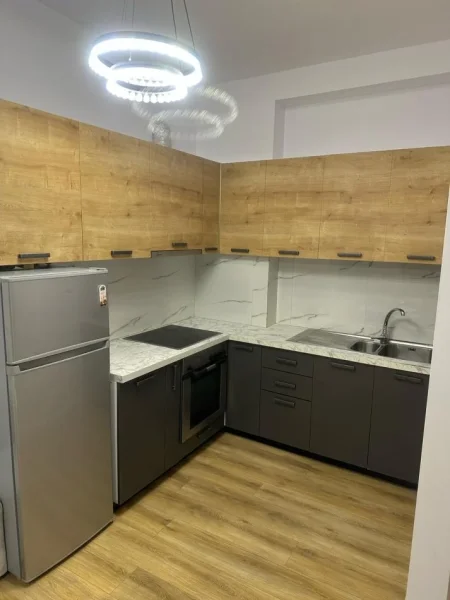 Tirane, shitet apartament 1+1+Aneks+Ballkon Kati 5, 65 m² 95.000 € (misto mame)