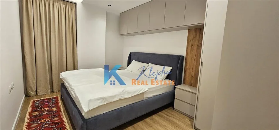 Tirane, jap me qera apartament 1+1+Ballkon Kati 6, 60 m² 450 € (Ali Dem, kompleksi Kaimi)