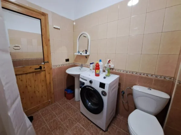 Tirane, jepet me qera apartament 1+1+Aneks+Ballkon Kati 3, 80 m² 450 € (myslym shyri)