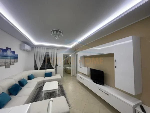 Durres, shitet apartament 2+1 Kati 10, 100 m² 110.000 € (Stacioni i Trenit, Durres)