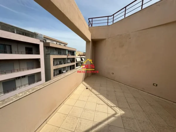Vlore, shitet apartament+verande | Penthouse 2+1+Ballkon Kati 10, 127 m² (Skelë, Vlorë)