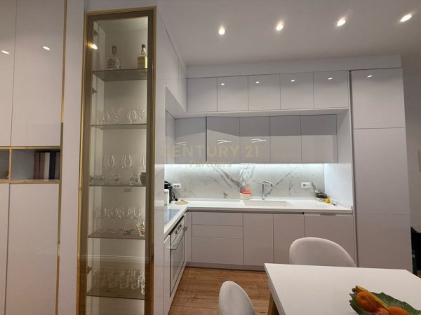 Tirane, shes apartament 3+1+Aneks+Ballkon Kati 2, 113 m² 390.000 € (JOY RESIDENCE)