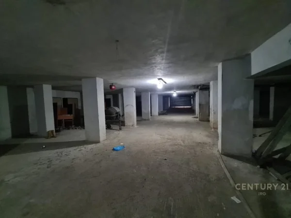 Tirane, shes ambjent biznesi Kati -1, 500 m² 425.000 € (Irfan Tomini)