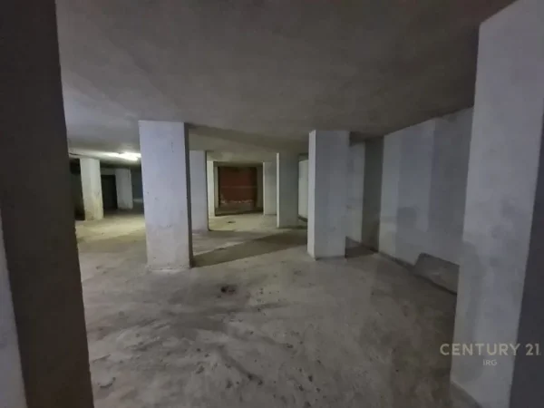 Tirane, shes ambjent biznesi Kati -1, 500 m² 425.000 € (Irfan Tomini)