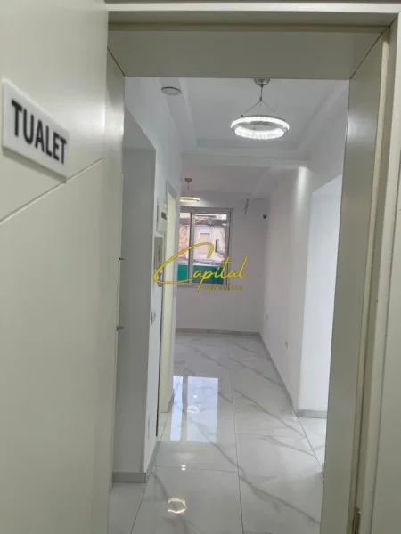 Tirane, shitet apartament 1+1 Kati 2, 47 m² 135.000 € (RRUGA E DIBRES)