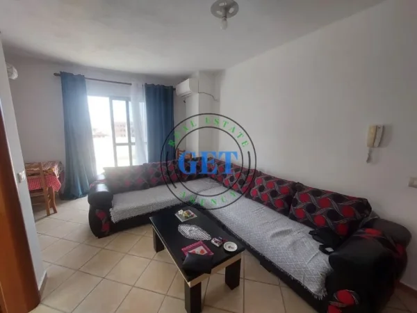 Durres, jepet me qera apartament 2+1 Kati 5, 140 m² 500 € (Rrota Kuqe, Plazh, Durrës)