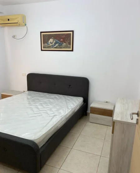 Tirane, jepet me qera apartament 2+1+Ballkon Kati 2, 106 m² 630 € (KONGRESI MANASTIRIT)