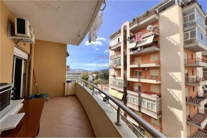 Vlore, shitet apartament 2+1+Ballkon Kati 5, 94 m² 106.000 € (Transballkanike)