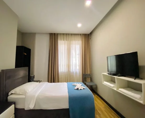 Tirane, shitet apartament 3+1 Kati 3, 122 m² 360.000 € (Pazari i ri shume prane Sheshit Avni Rustemi)