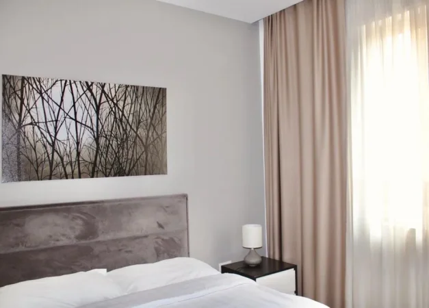 Tirane, shitet apartament 3+1 Kati 3, 122 m² 360.000 € (Pazari i ri shume prane Sheshit Avni Rustemi)