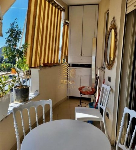 Tirane, jepet me qera apartament 2+1+Ballkon Kati 5, 100 m² 700 € (Don Bosko)