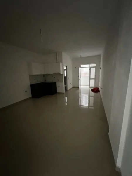Tirane, jepet me qera apartament 1+1+Aneks+Ballkon Kati 1, 50 m² 230 € (Sabri Tofiku)