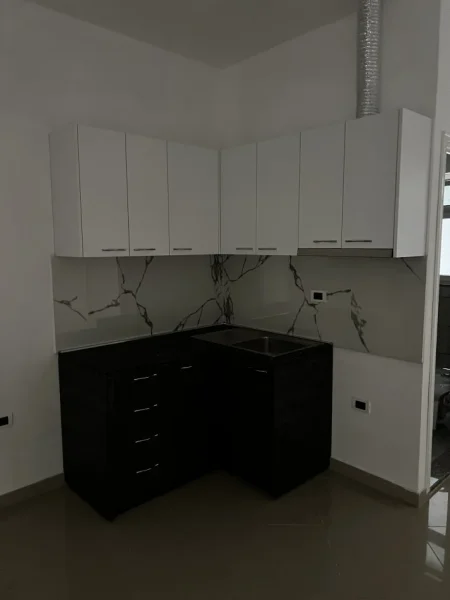 Tirane, jepet me qera apartament 1+1+Aneks+Ballkon Kati 1, 50 m² 230 € (Sabri Tofiku)