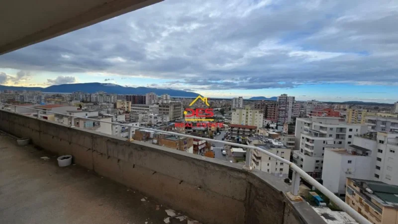 Vlore, shitet apartament 3+1+Ballkon Kati 13, 187 m² (Rruga Hajredin Haxhiraj)