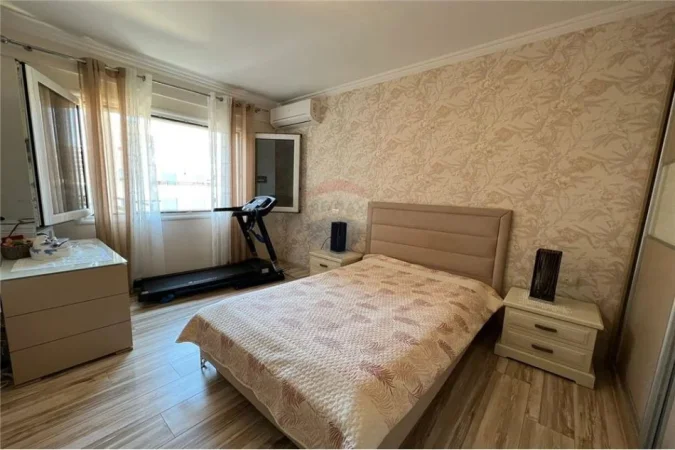 Vlore, shitet apartament 3+1+Ballkon Kati 4, 148 m² 295.000 € (Tek Porti)